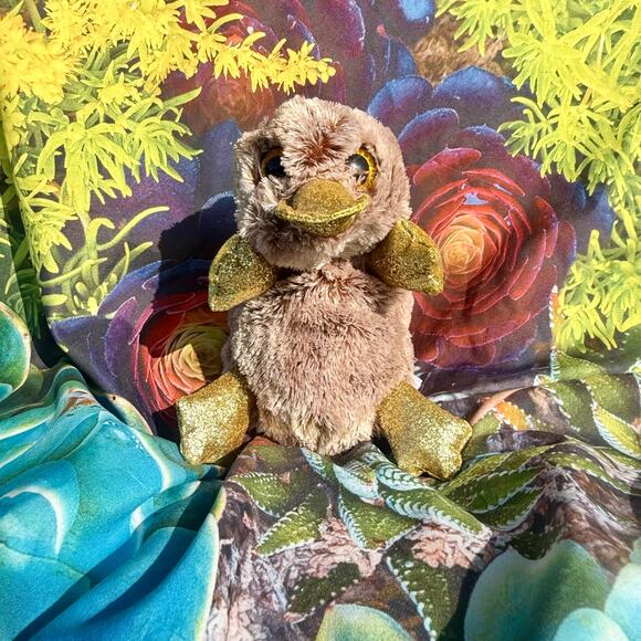 Perry the Platypus Ty Beanie Boo Small Plush | EUC Cute Collectible - Picture 1 of 5